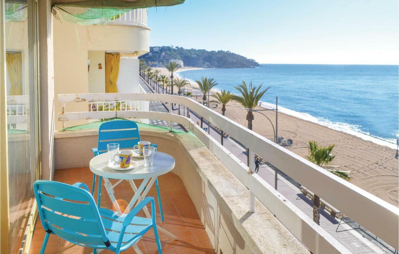 3 Bedroom Beautiful Apartment In Lloret De Mar Zewnętrze zdjęcie